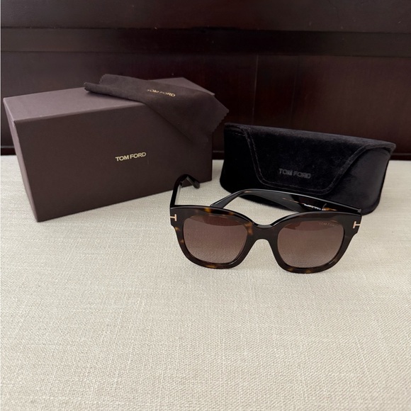 Tom Ford Havana Black Sunglasses - Picture 8 of 13